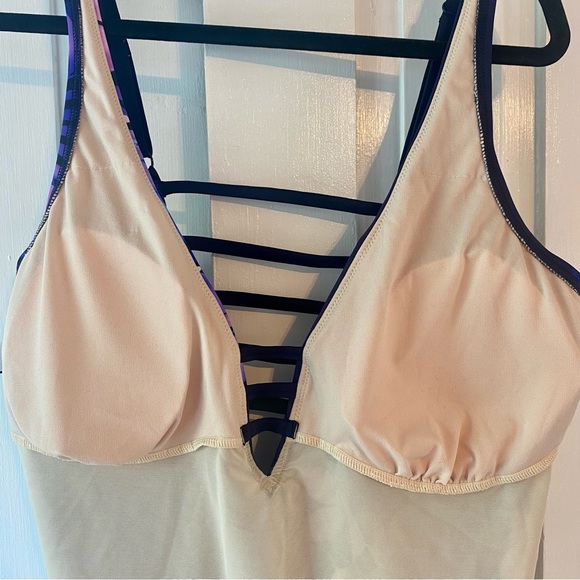 Strappy Plunge One Piece Swimsuit - Picture 7 of 10